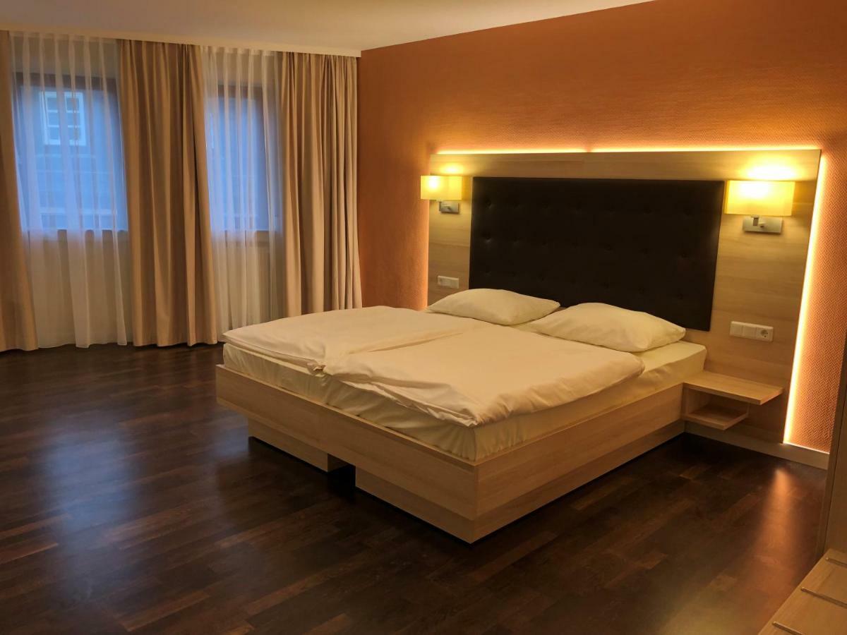 בנסהיים 3 Apartments Am Wambolter Hof 3 מראה חיצוני תמונה