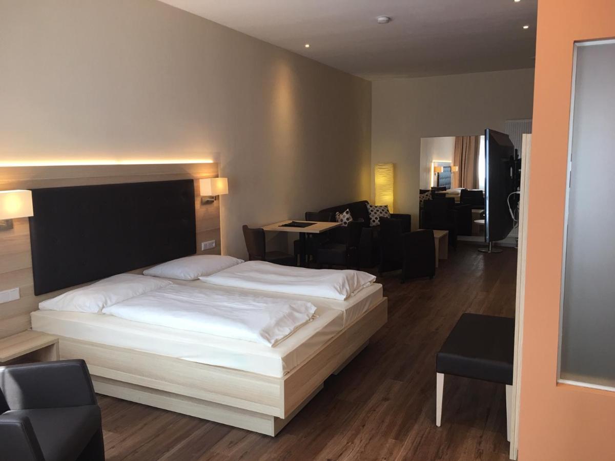 בנסהיים 3 Apartments Am Wambolter Hof 3 מראה חיצוני תמונה